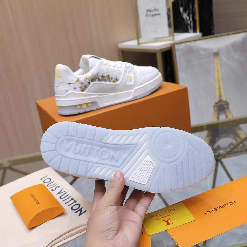 Louis Vuitton Embroidered White Low-Top Sneakers — detail