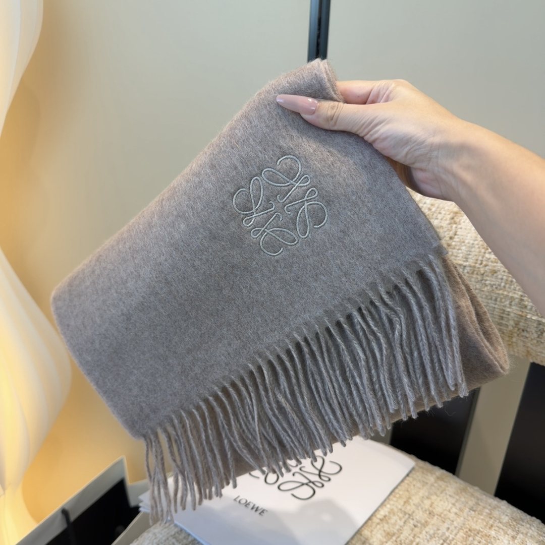 Loewe Taupe Gray Fringed Scarf — detail