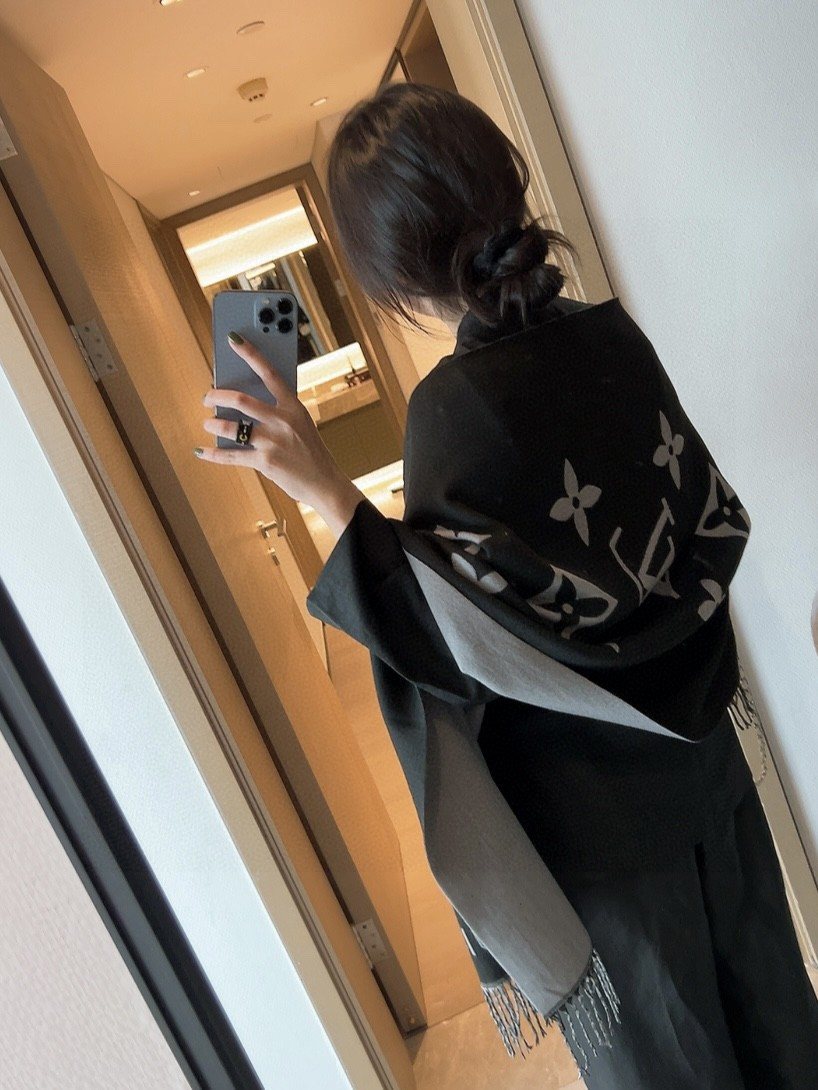 Black & Gray Floral Fringe Scarf Shawl — back
