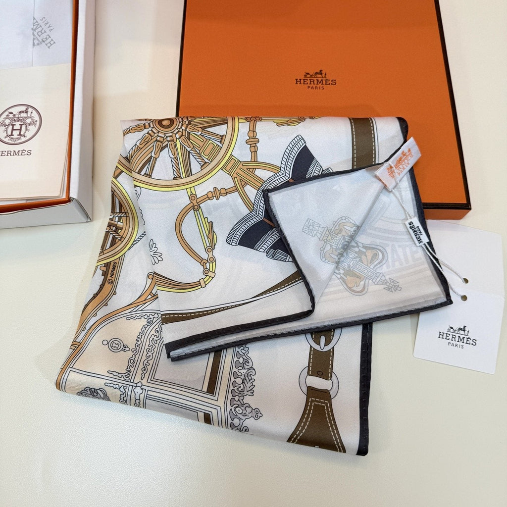 Hermès Carriage Print Silk Scarf — detail