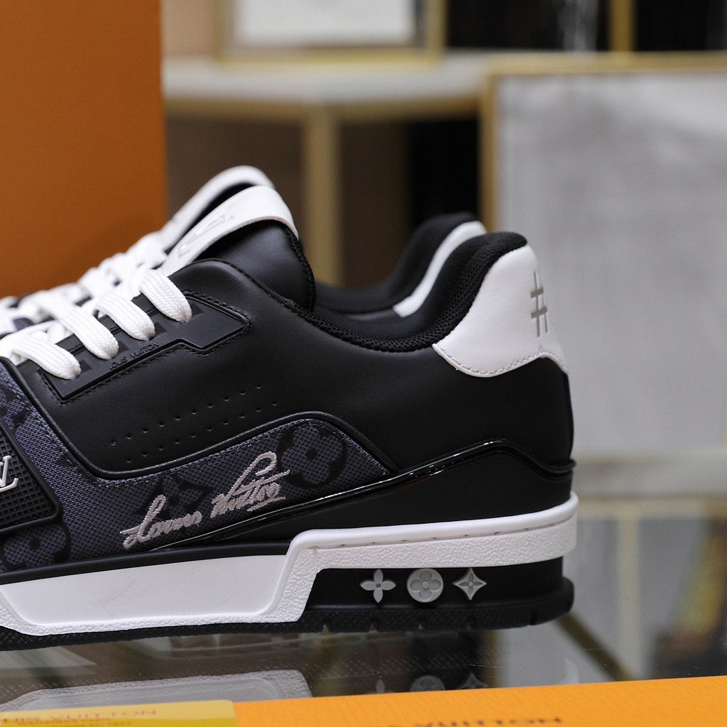 Louis Vuitton Black and White Low-Top Sneakers — detail